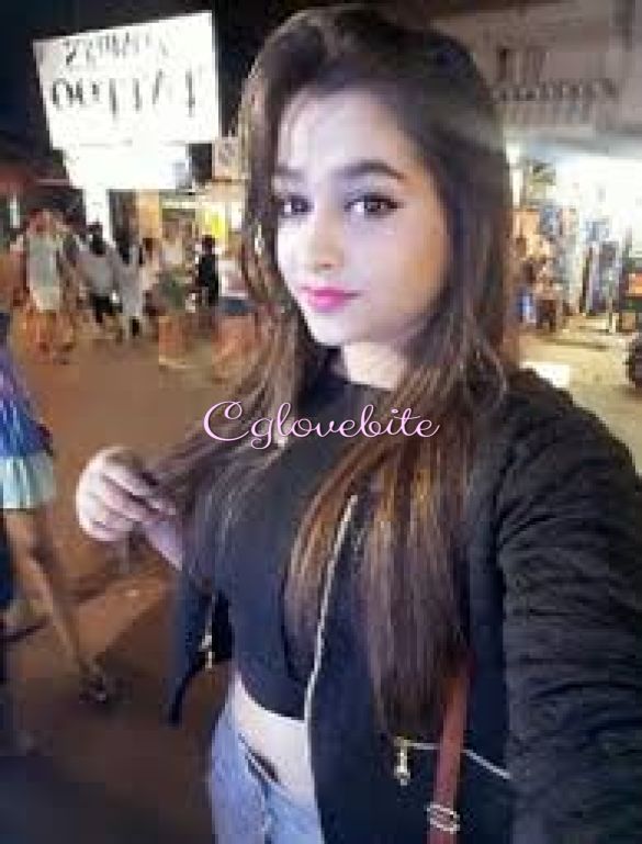 Alluring Elite Call Girl Services in Noida – Discover Preeti