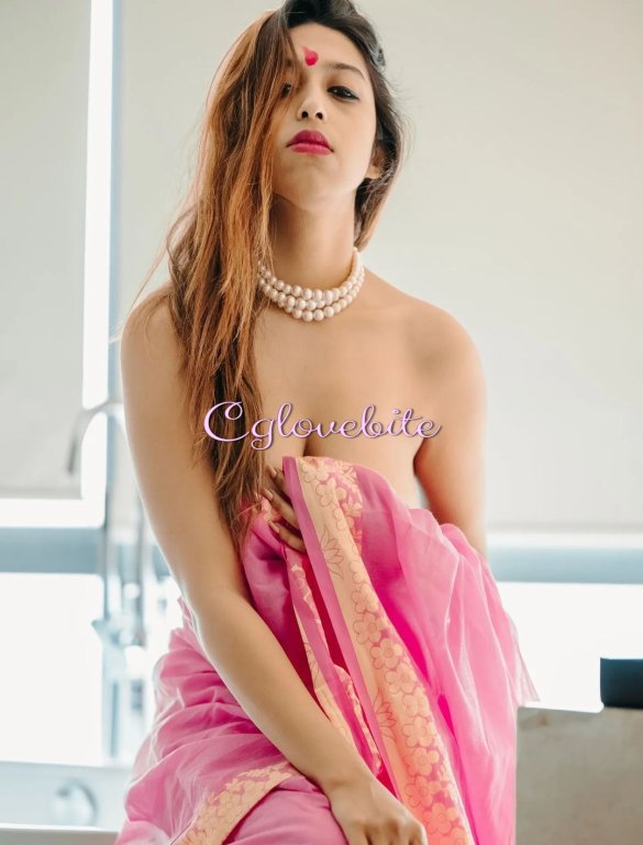 Safe and secure high-profile Dehradun call girl offered at low rates