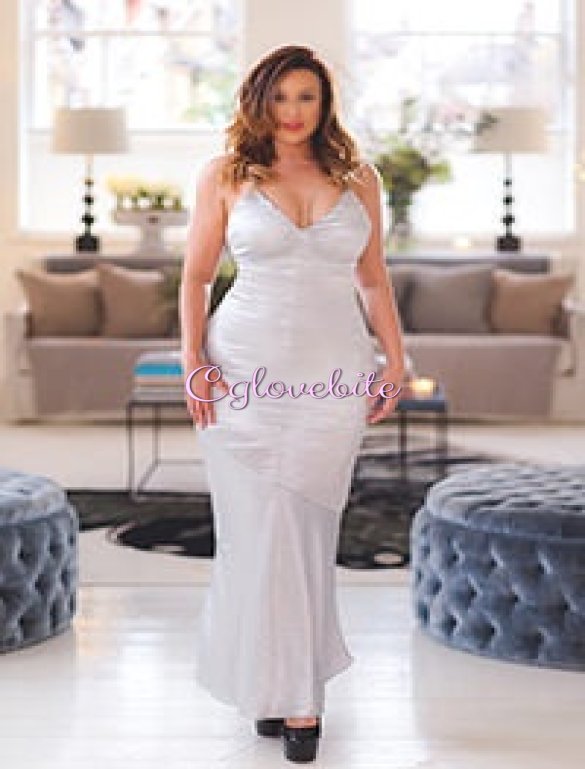 HOT SEXY HIGHEST PROFILE CALL GIRL SERVICE AVAILABLE