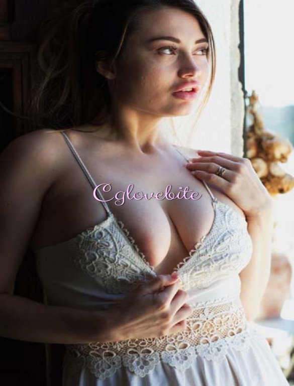 Experience Passion with Delhi Call Girls